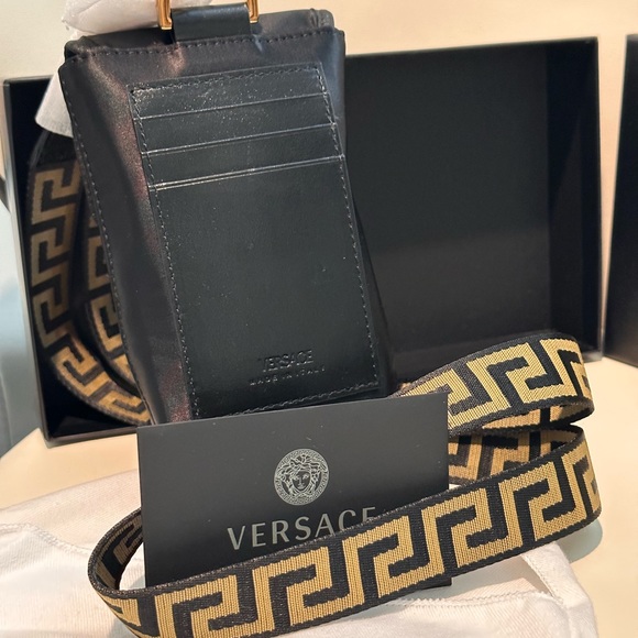 Versace Phone Pouch - Picture 3 of 3